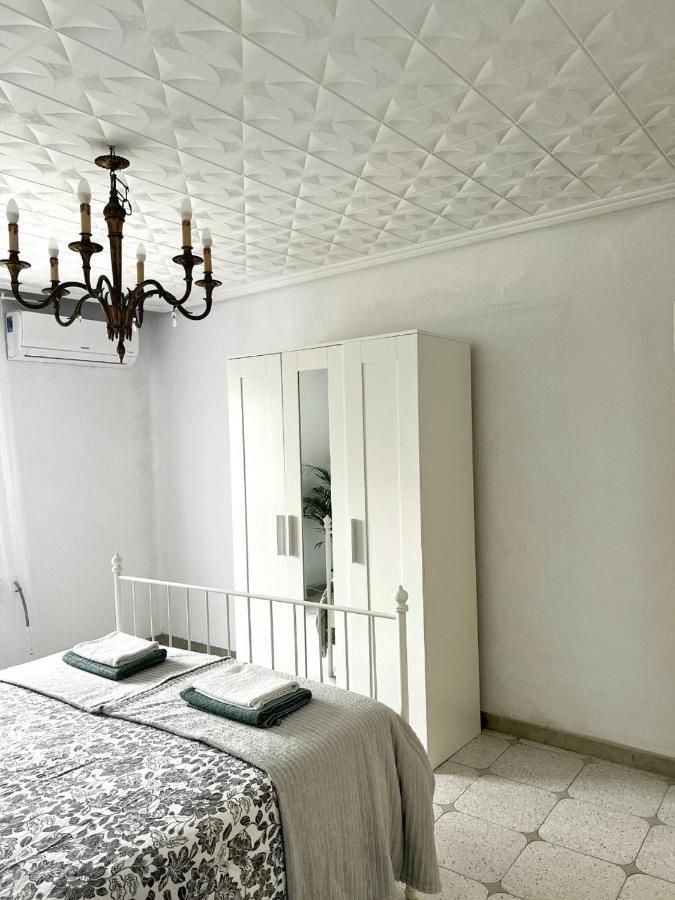 Holiday&Vacations Apartment On The Beach Walencja Zewnętrze zdjęcie