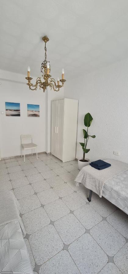 Holiday&Vacations Apartment On The Beach Walencja Zewnętrze zdjęcie
